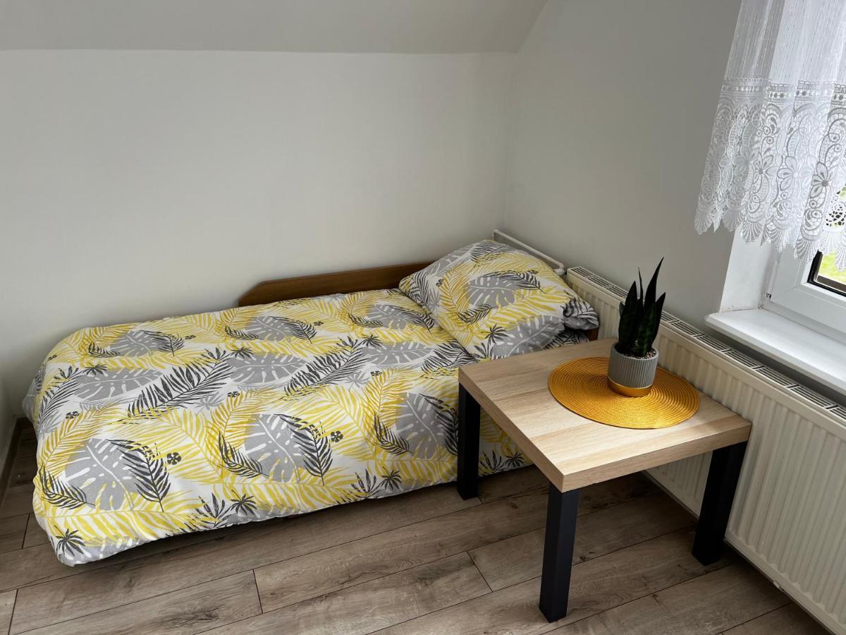 Kamien Nad Jeziorem Z Jacuzzi Lodge Jelenska Huta